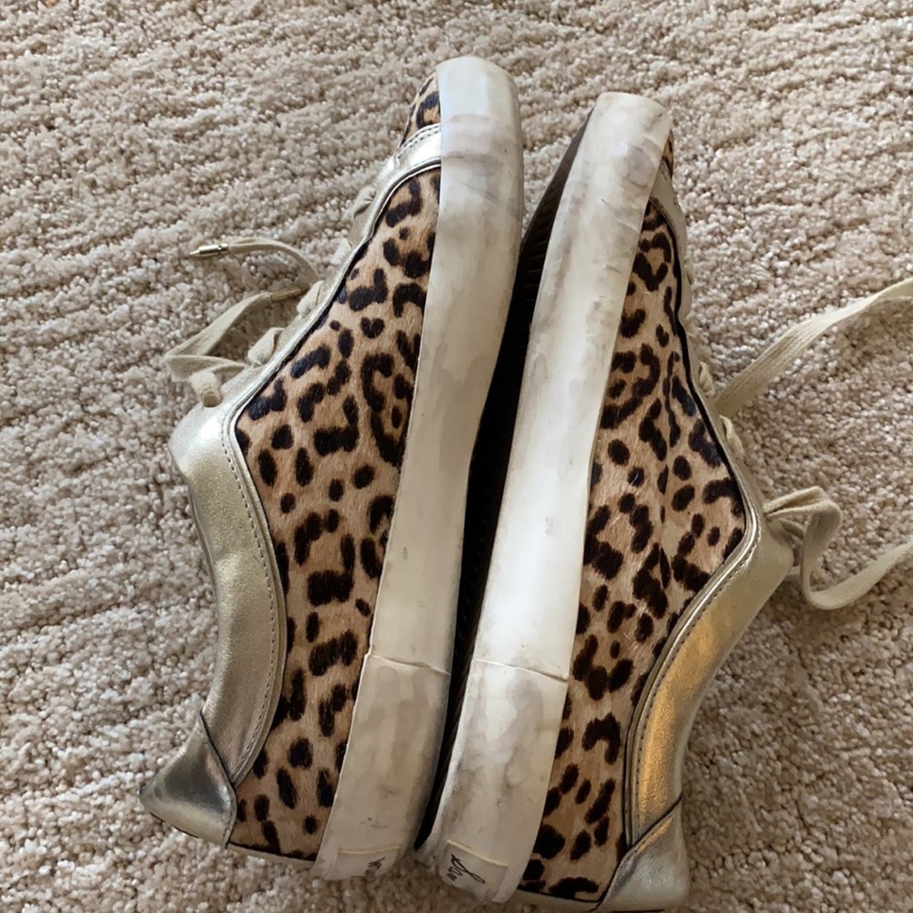 Sam Edelman | Britton 2 Lace Up Leopard Sneakers - Picture 7 of 8